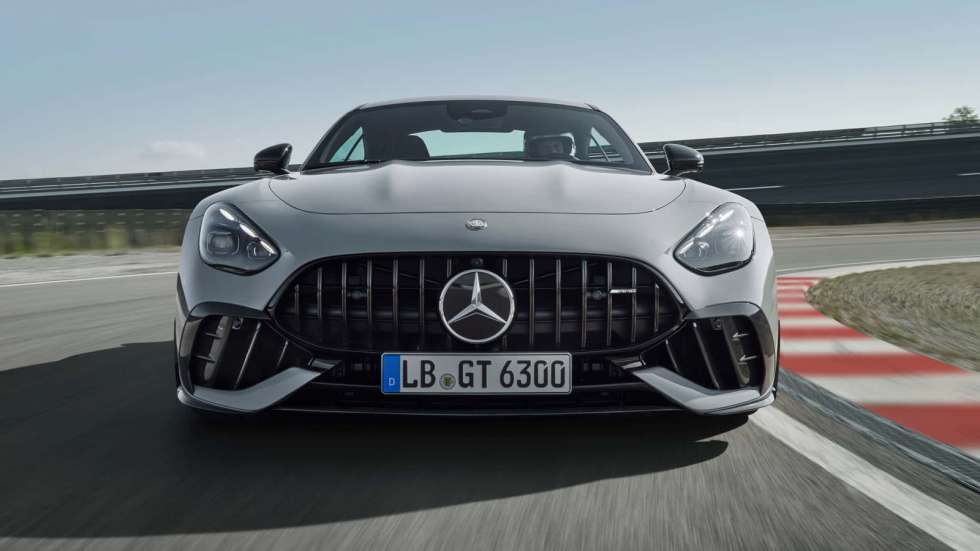 Ντεμπούτο για τη νέα Mercedes-AMG GT 63 Pro με 612 άλογα! 